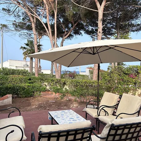 Dattilo Villa Fontane Bianche